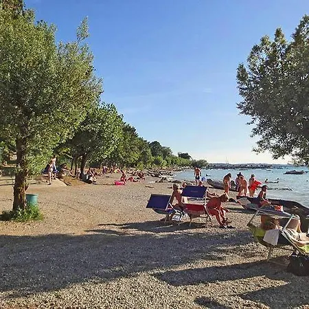 Apart Dina - Wifi, Klima Und Pool Option Apartment